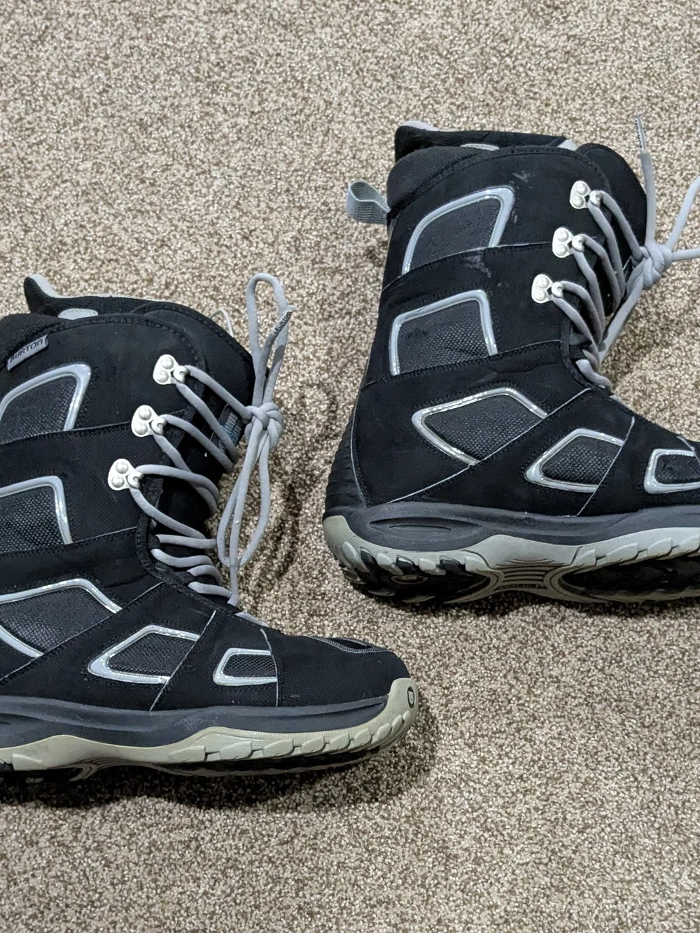 Burton Freestyle Men's Size 12 Snowboard Boots